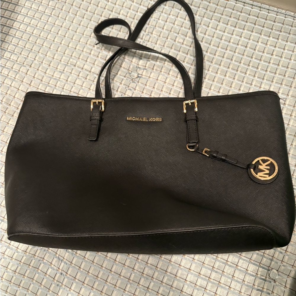 Michael Kors Jet Set Tote Black | Saffiano Leather Shoulder Bag